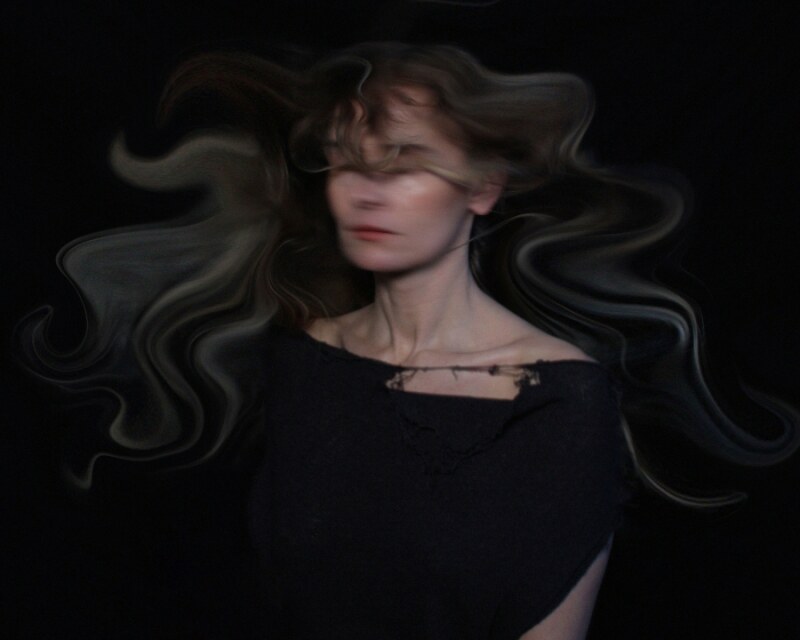 Frum shares her new single ‘Rise’, released via Tutl Records