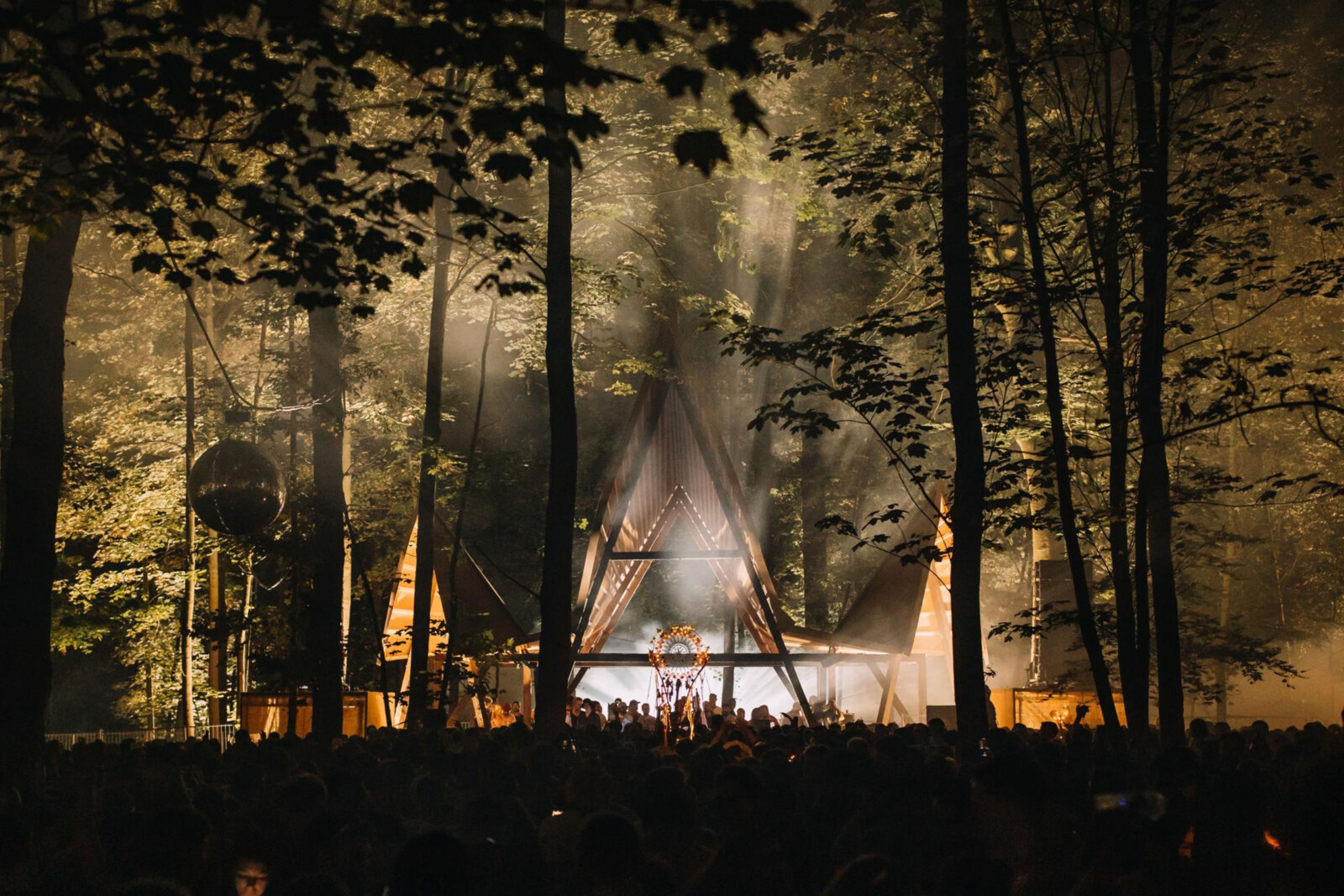 Voodoo Village viert tien jaar magie met extra festivaldag