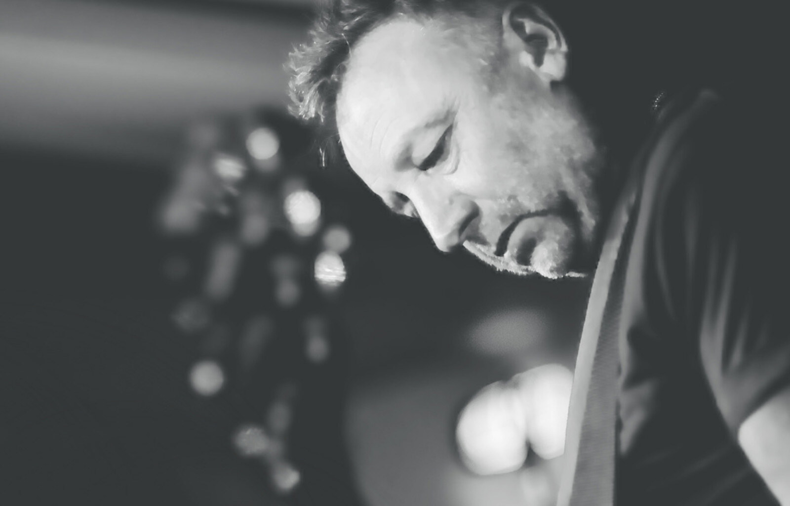 Peter Hook & The Light op 5 oktober 2025 in de Ancienne Belgique met het iconische New Order-album