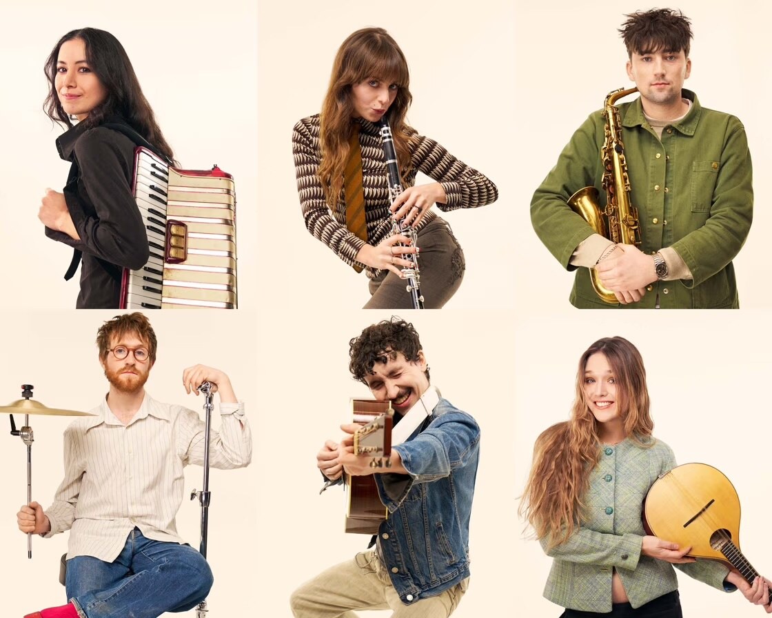 Black Country, New Road speelt op dinsdag 28 oktober 2025 in Ancienne Belgique,