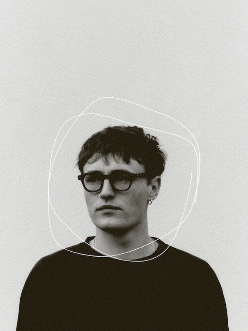 Oscar Farrell deelt de single Running Free van aankomende debuut-EP