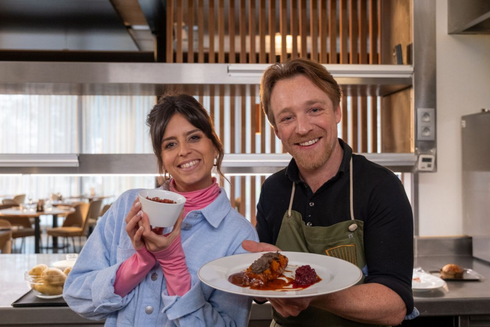 Lynn Van den Broeck neemt je mee op een culinaire reis langs de lekkerste adresjes in het nieuwe njam!-programma Vlaamse Klassiekers