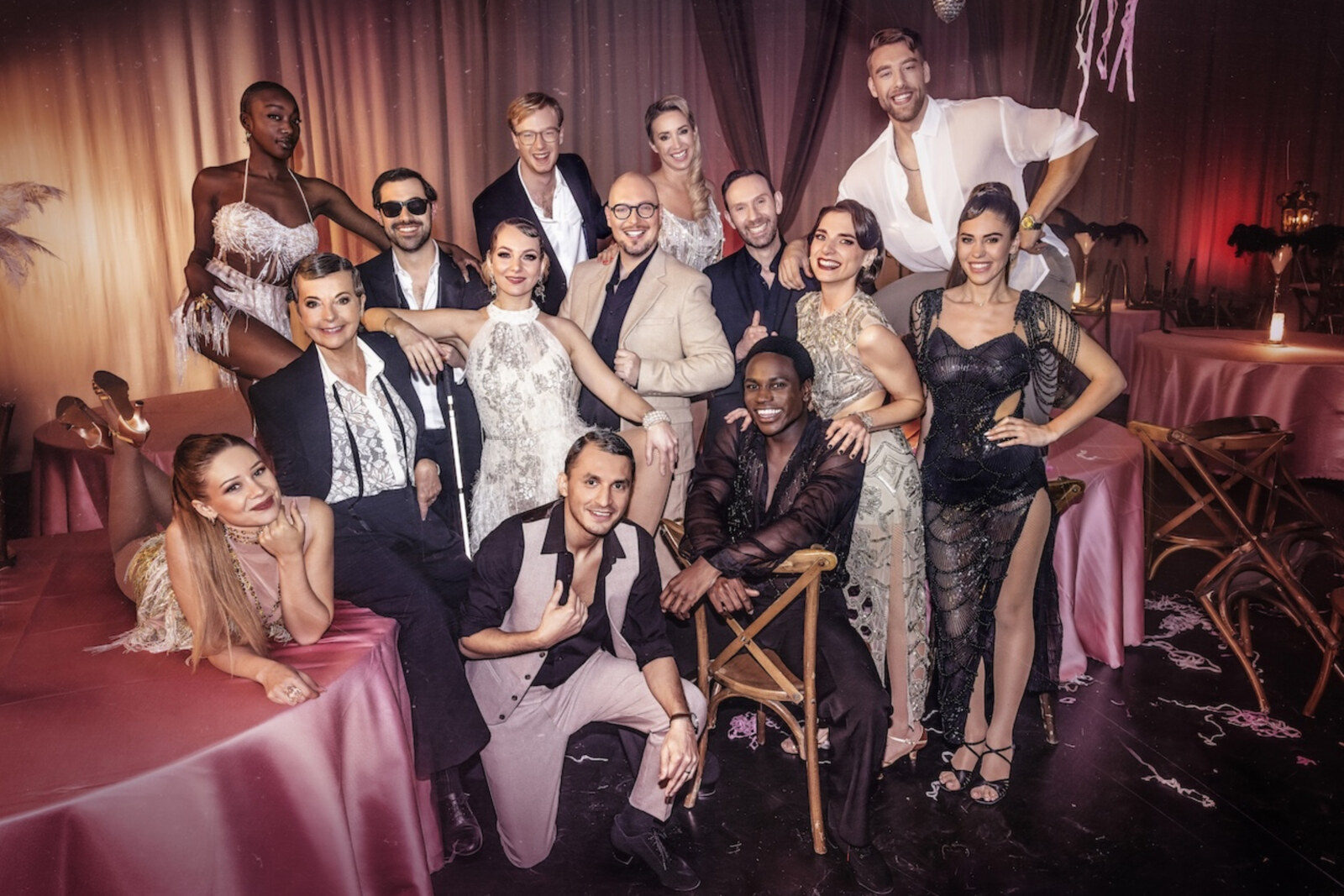 Deze 14 bekende sterren zetten de dansvloer in brand in ‘Dancing with the Stars’