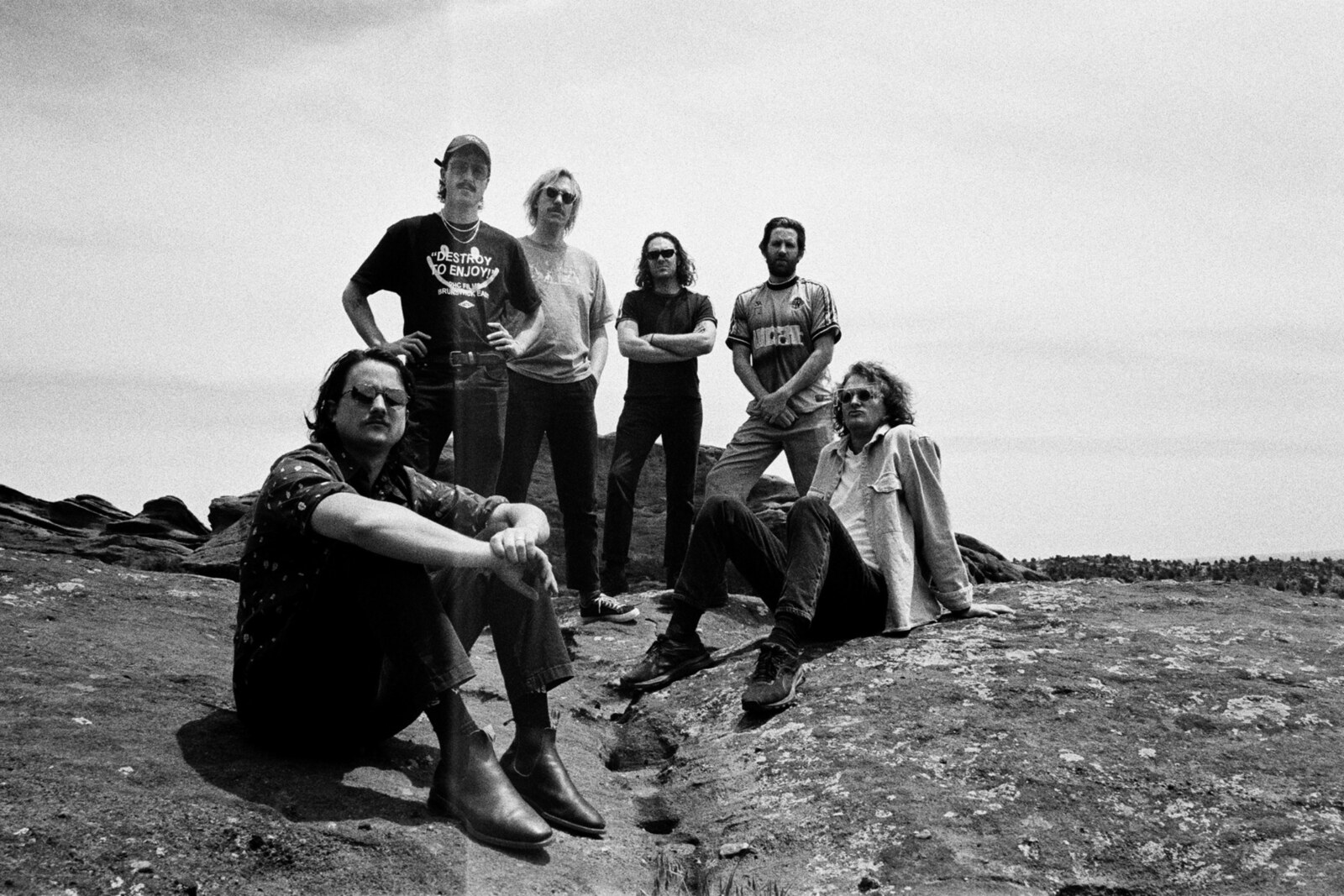 King Gizzard & The Lizard Wizard presenteren Rave set en Orchestra set in 013 en MAINSTAGE