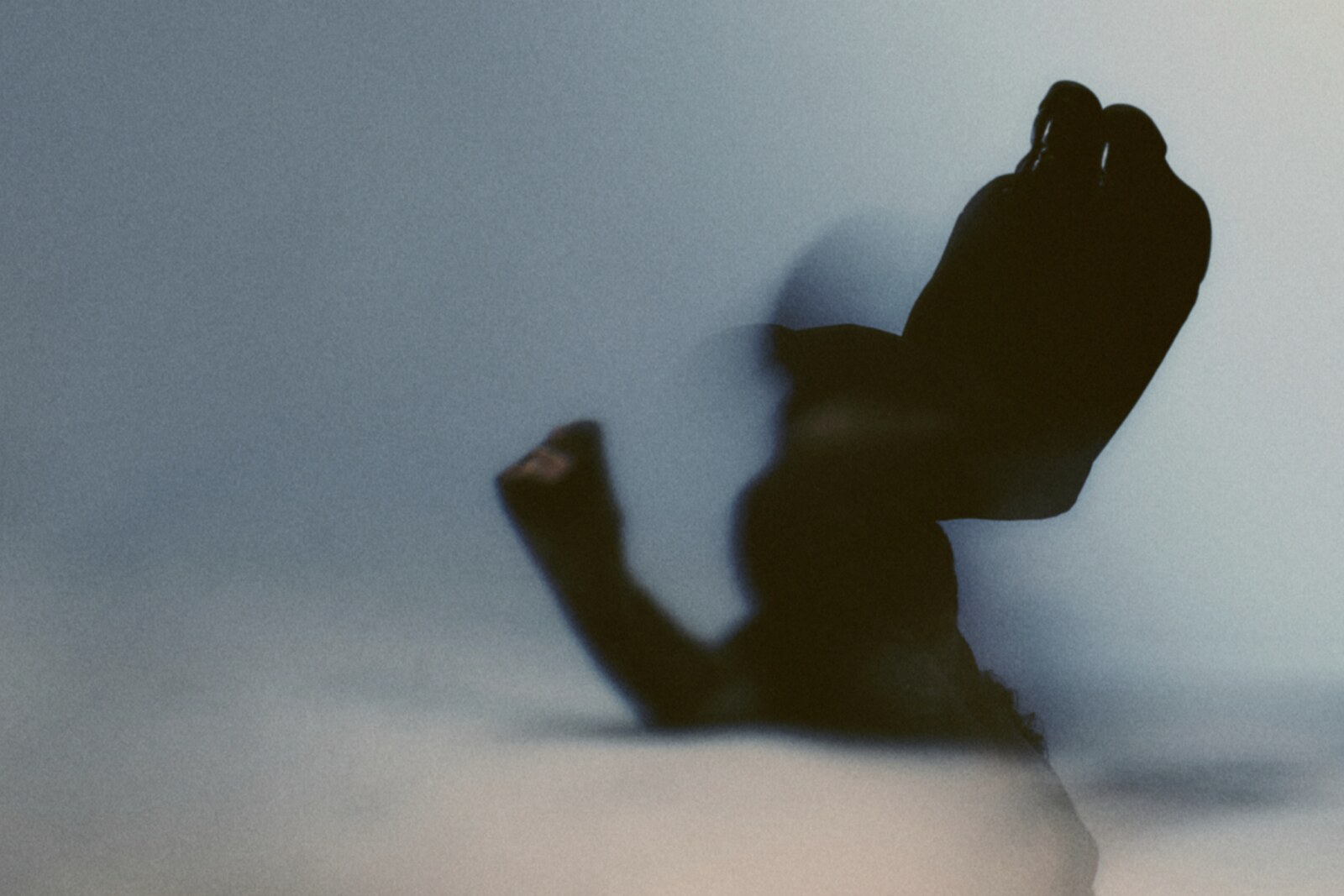 Tom Odell shares new single Don't Let me Go