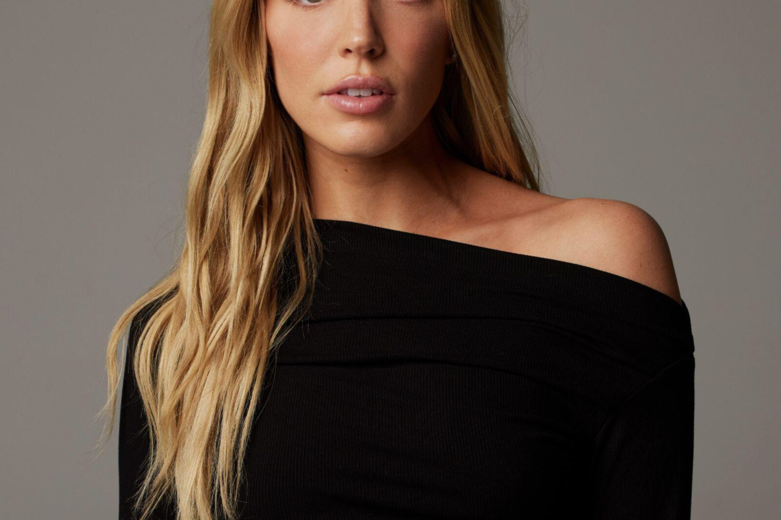 Nieuwe docuserie "Call Her Alex” over Alex Cooper vanaf 10 juni op Disney+