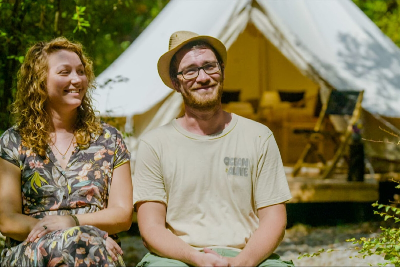 VTM 2 trekt naar Vlaamse campings in het buitenland, de augurkenfabriek én met Gerard Joling naar de cosmetisch chirurg