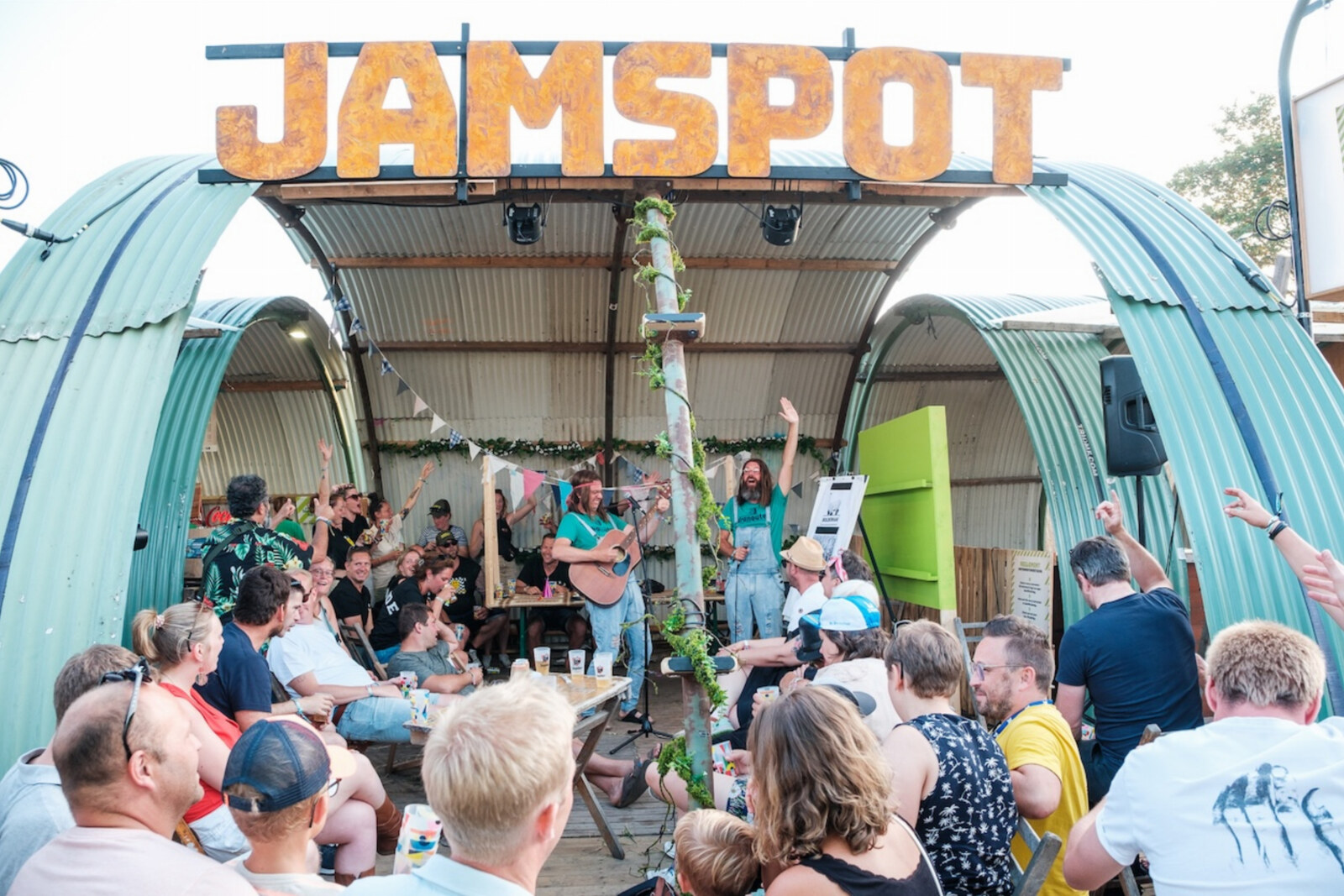 Festival Dranouter pakt uit met primeur in Vlaams festivallandschap: eerste bar met focus op non-alcoholisch aanbod 