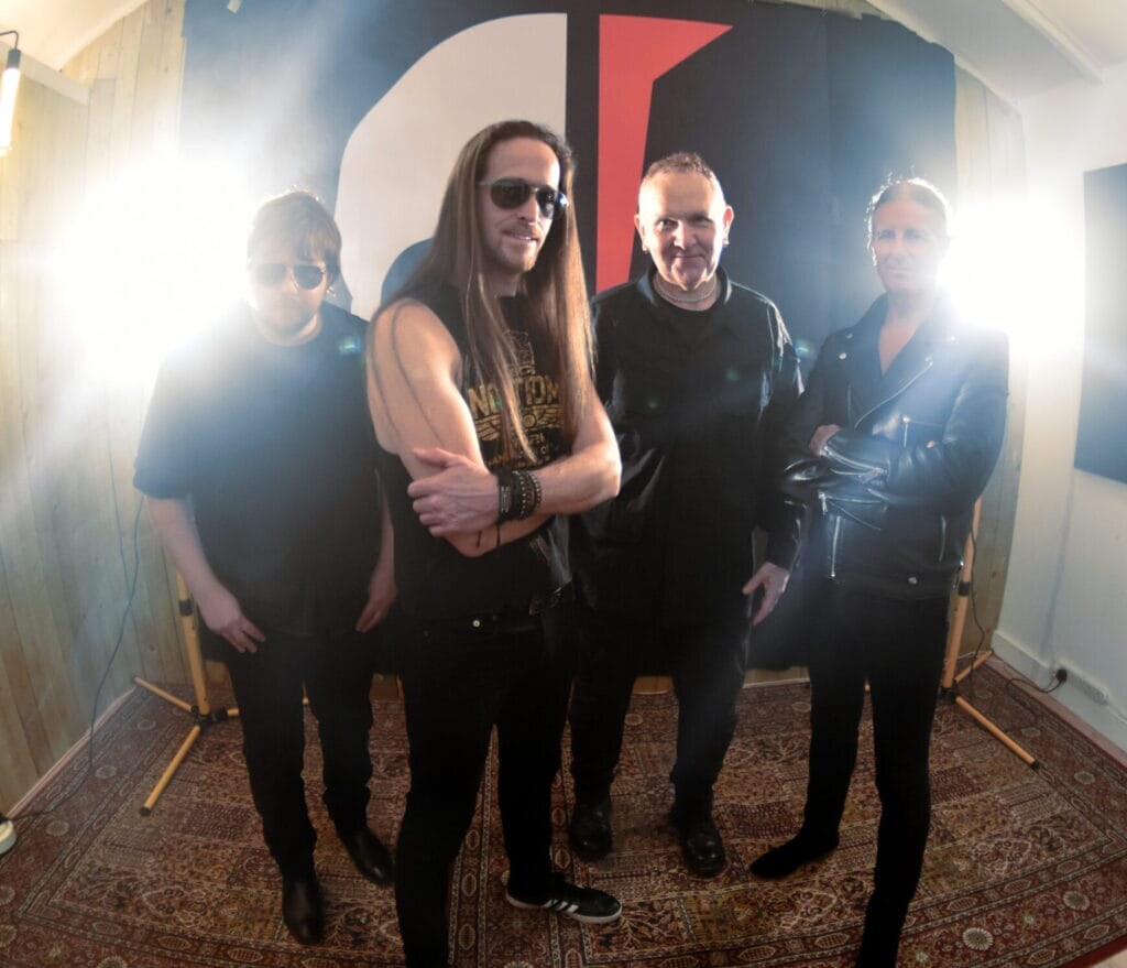 DA announce debut single “Snake”