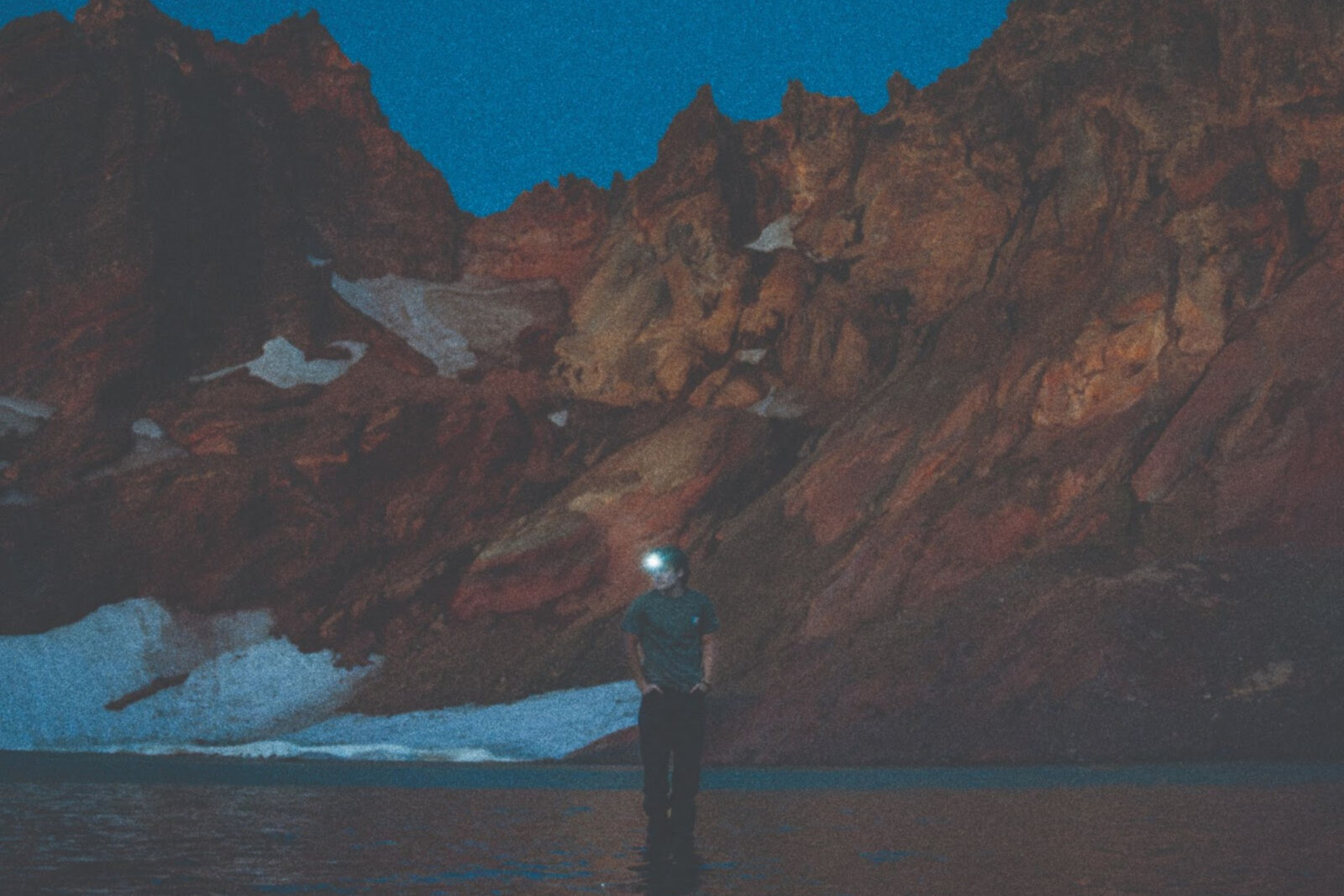 Max McNown Releases Highly Anticipated Deluxe Album "Night Diving 