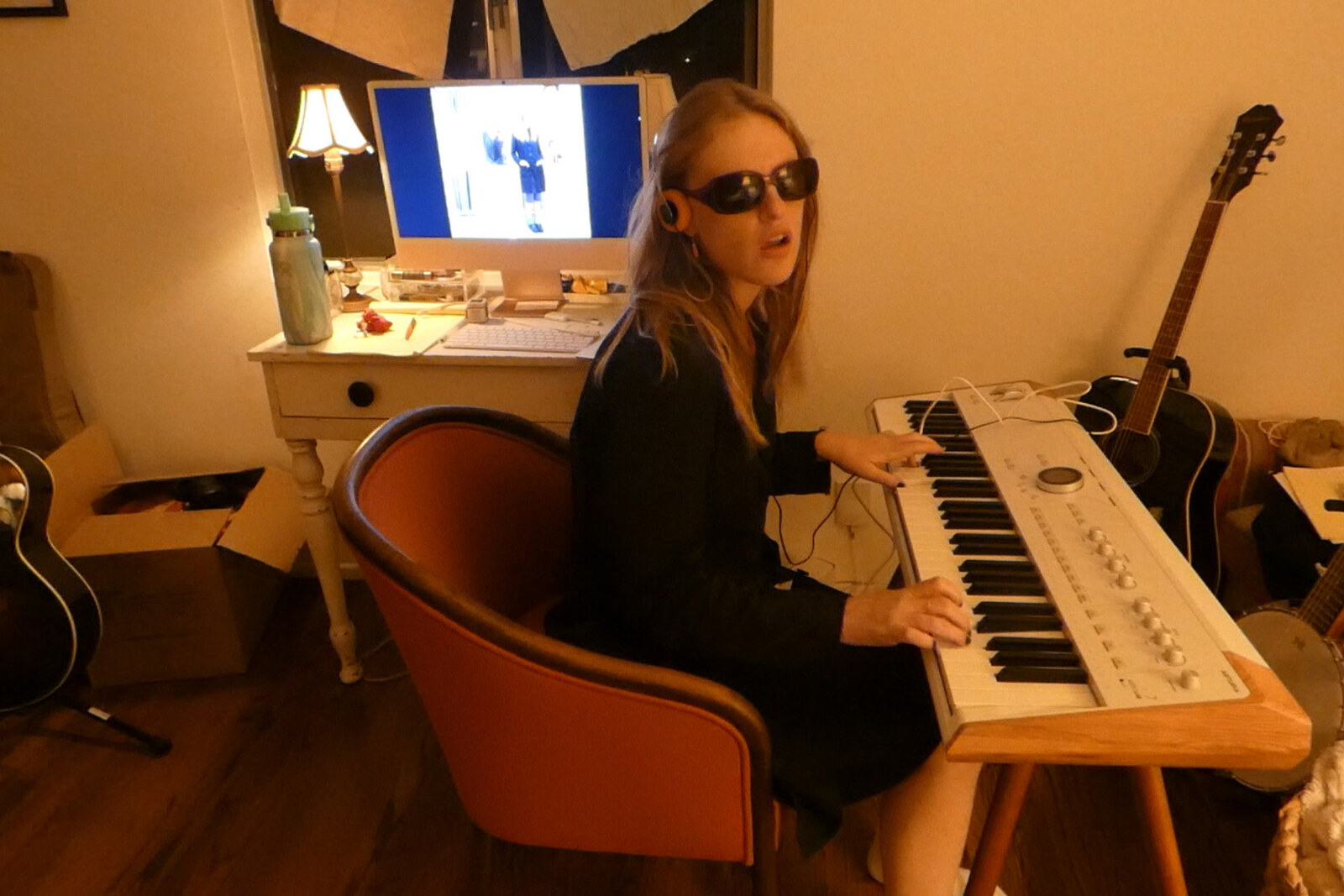 Audrey Hobert releases "Wet Hair"