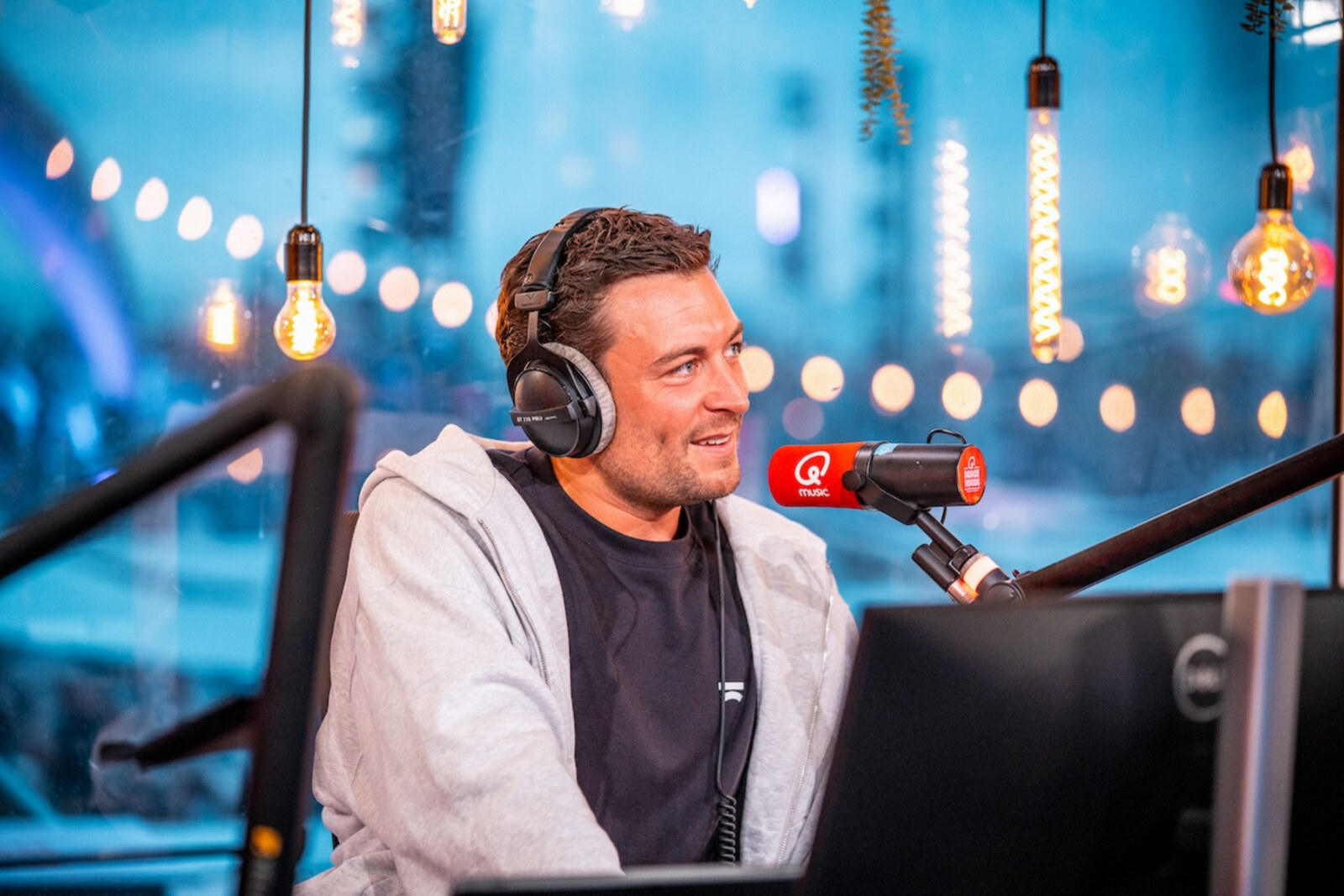 Viktor Verhulst bouwt vanaf september elke zaterdagavond een feestje bij Qmusic