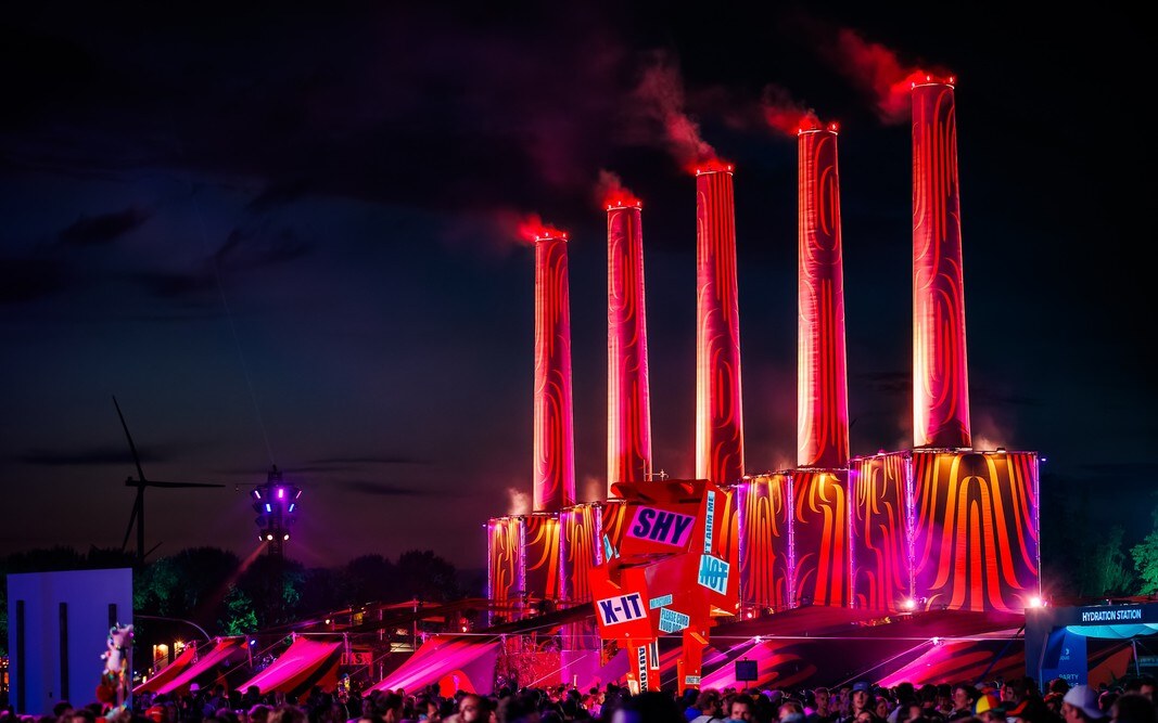 Lowlands 2025: ArmadiLLow, The Block, Ohlalalaantje en meer!