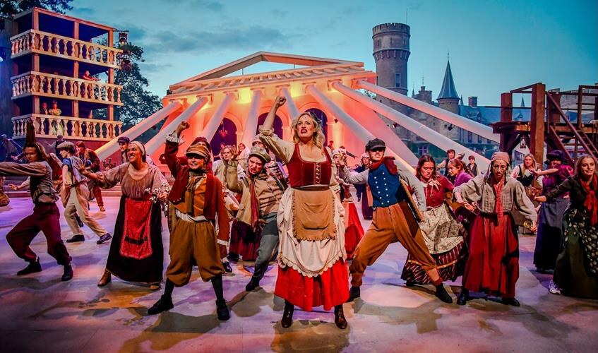 Musicalspektakel '1830' ontketent revolutie én ovaties aan kasteel van Wijnendale