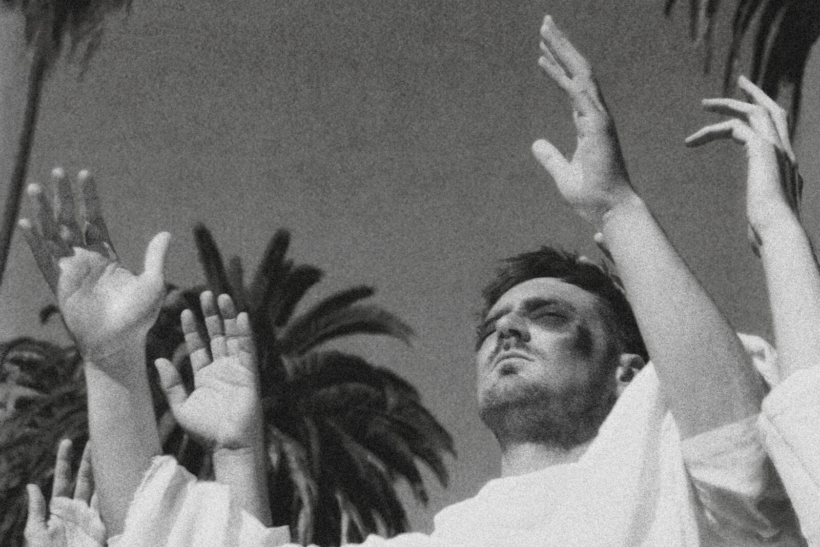 Militarie Gun announce new album "God Save The Gun" out October 17 !