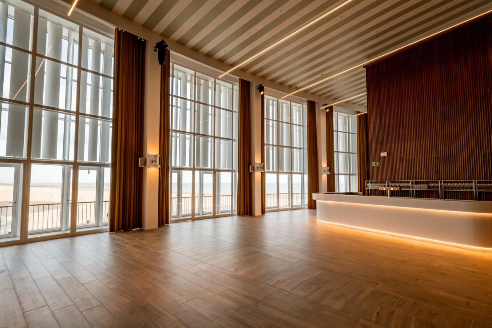 De Lounge in het Kursaal heropent als stijlvolle en multifunctionele eventruimte