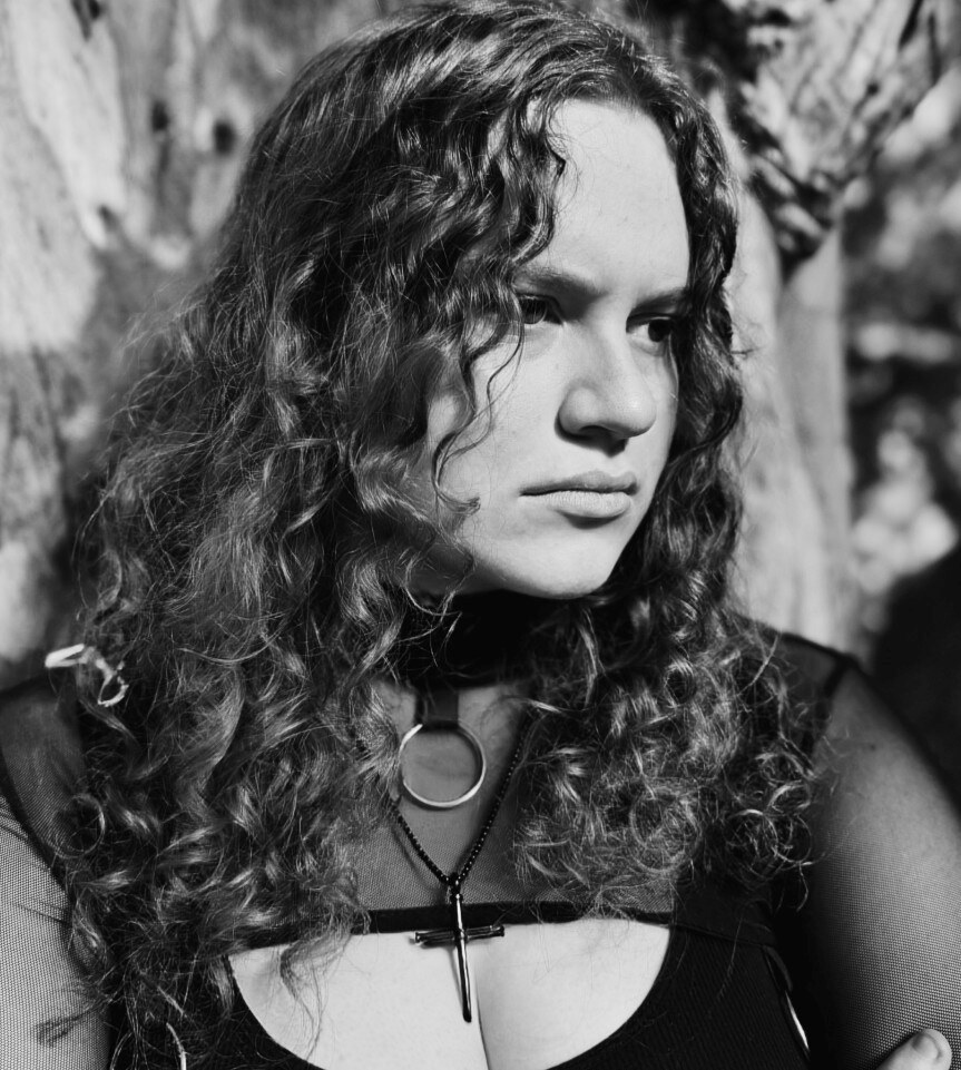 Guitar prodigy Ava Toton releases new single ‘DECAY’ featuring Ace Arze Freeman