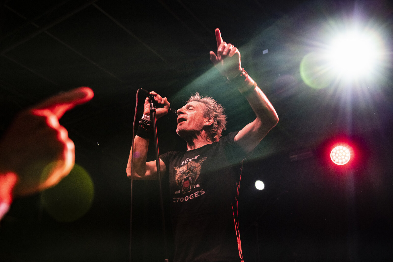 GBH op Punks in the Pit – Boom krijgt een old school punk uppercut
