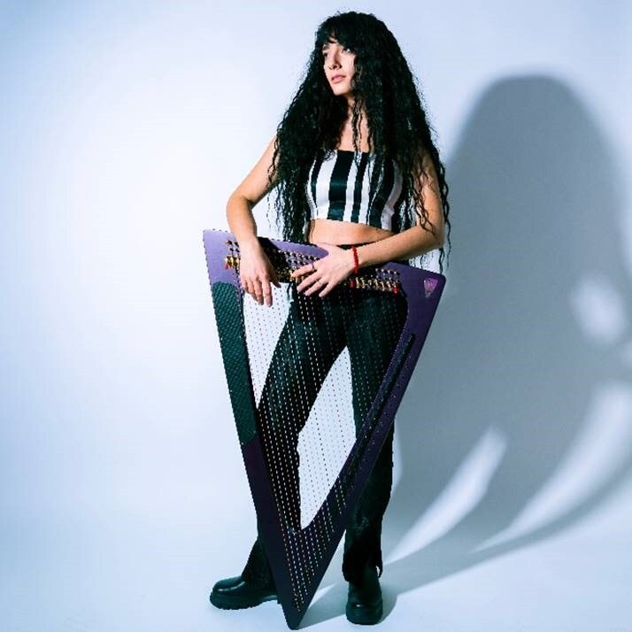Kety Fusco uses the harp as you’ve never imagined it before on new album. 