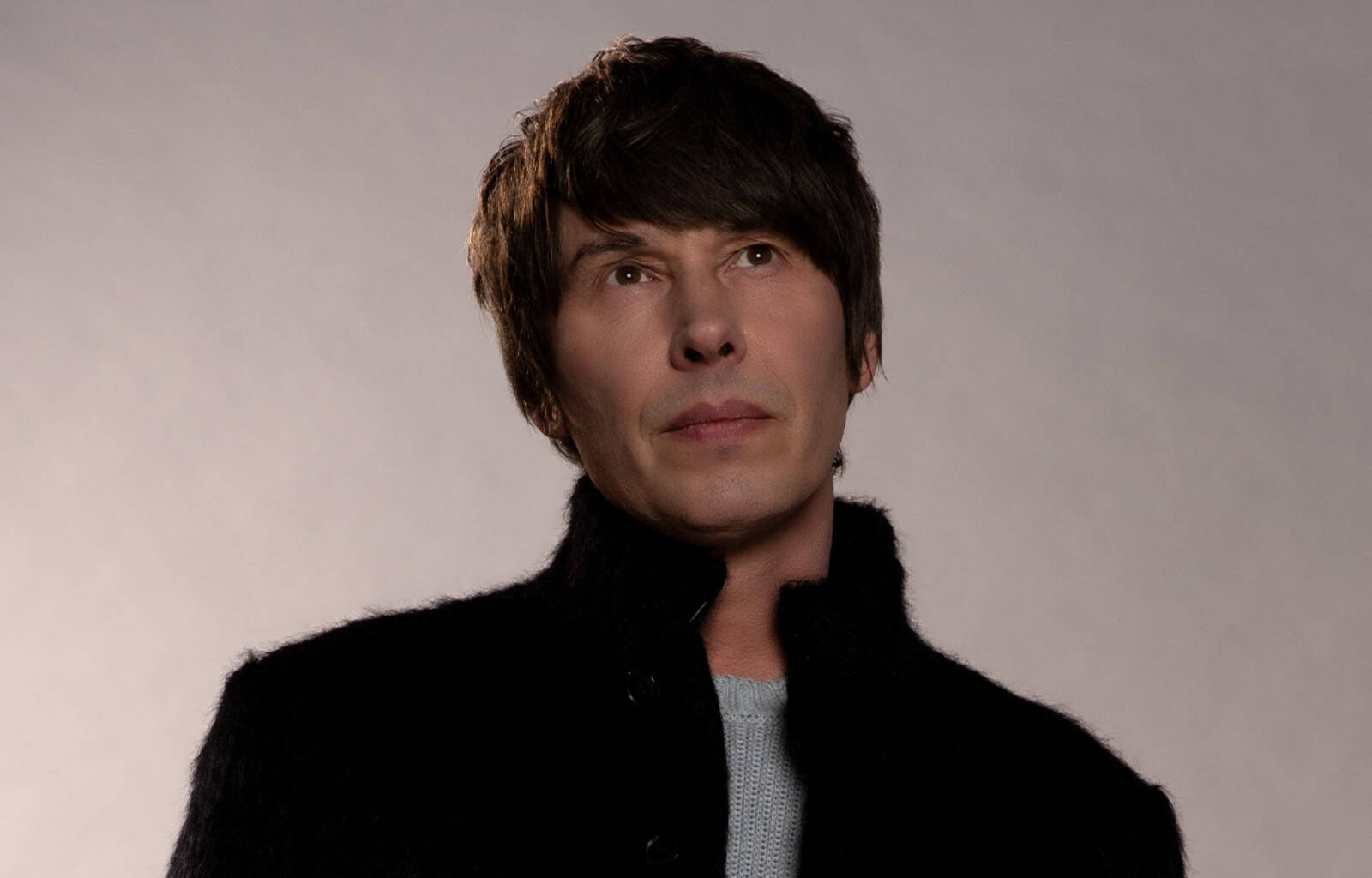 Professor Brian Cox brengt zijn nieuwe show Emergence op 1 april 2026 naar het Koninklijk Circus