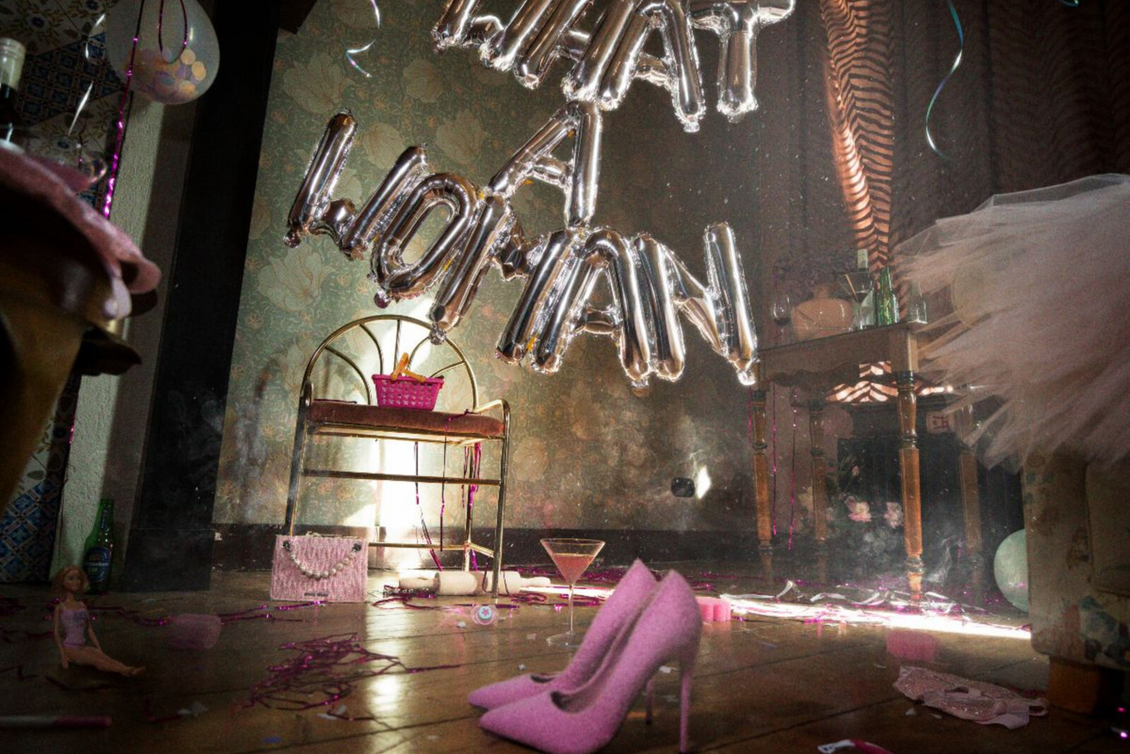 Davina Michelle releases empowering new single 'What A Woman'