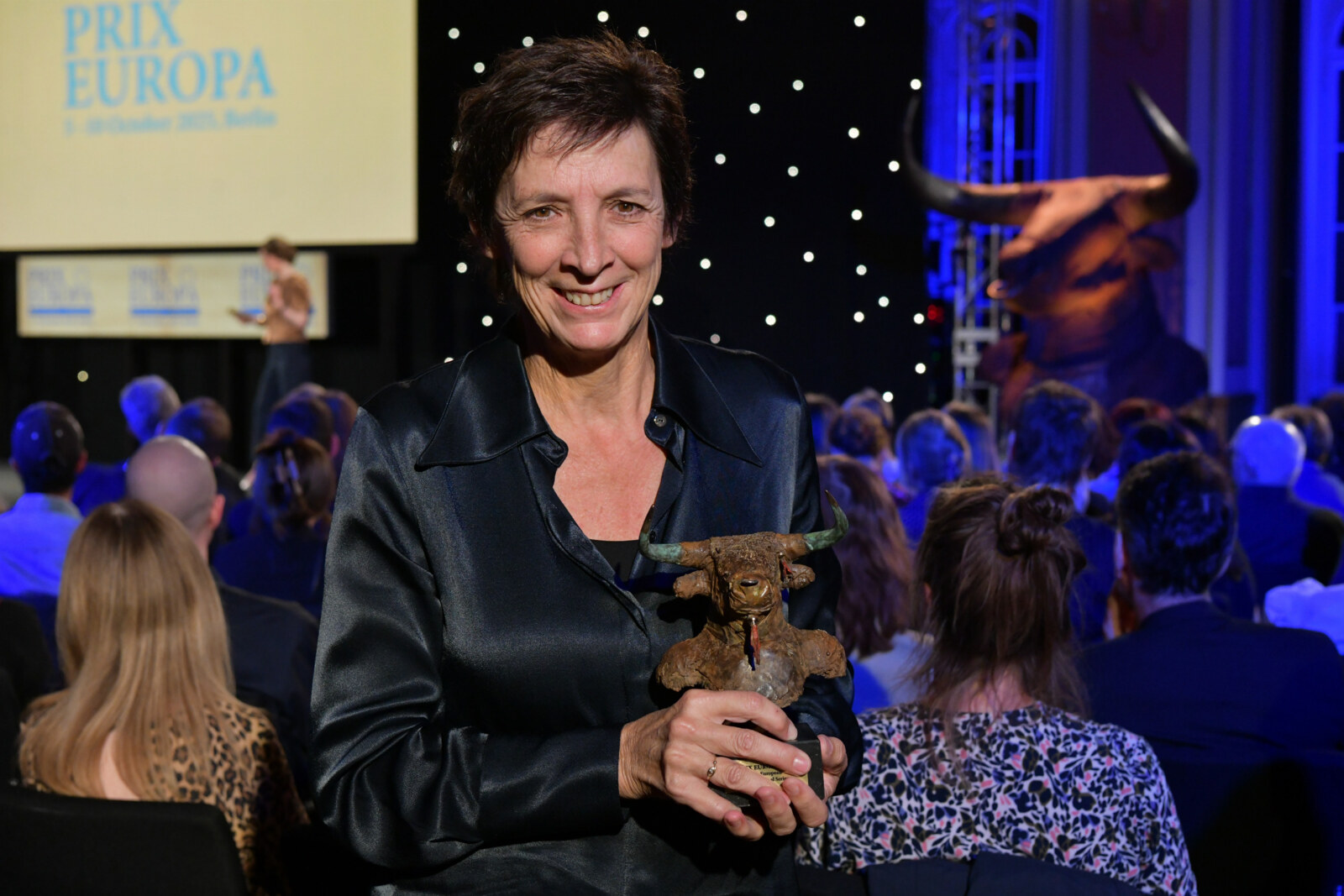 VRT-programma's Mijn jeugdrechter en This is not a murder mystery vallen in de prijzen op Prix Europa 2025