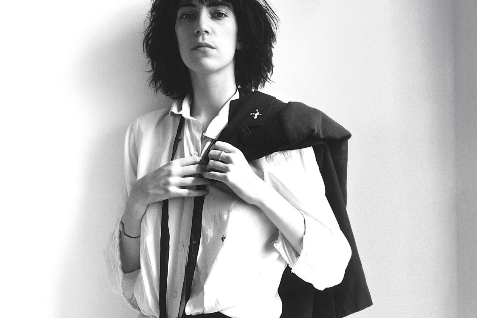 Patti Smith releases "Horses"