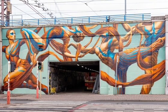 Cirque du Soleil onthult permanente streetart-installatie in Brussel geïnspireerd op Alegría – In A New Light
