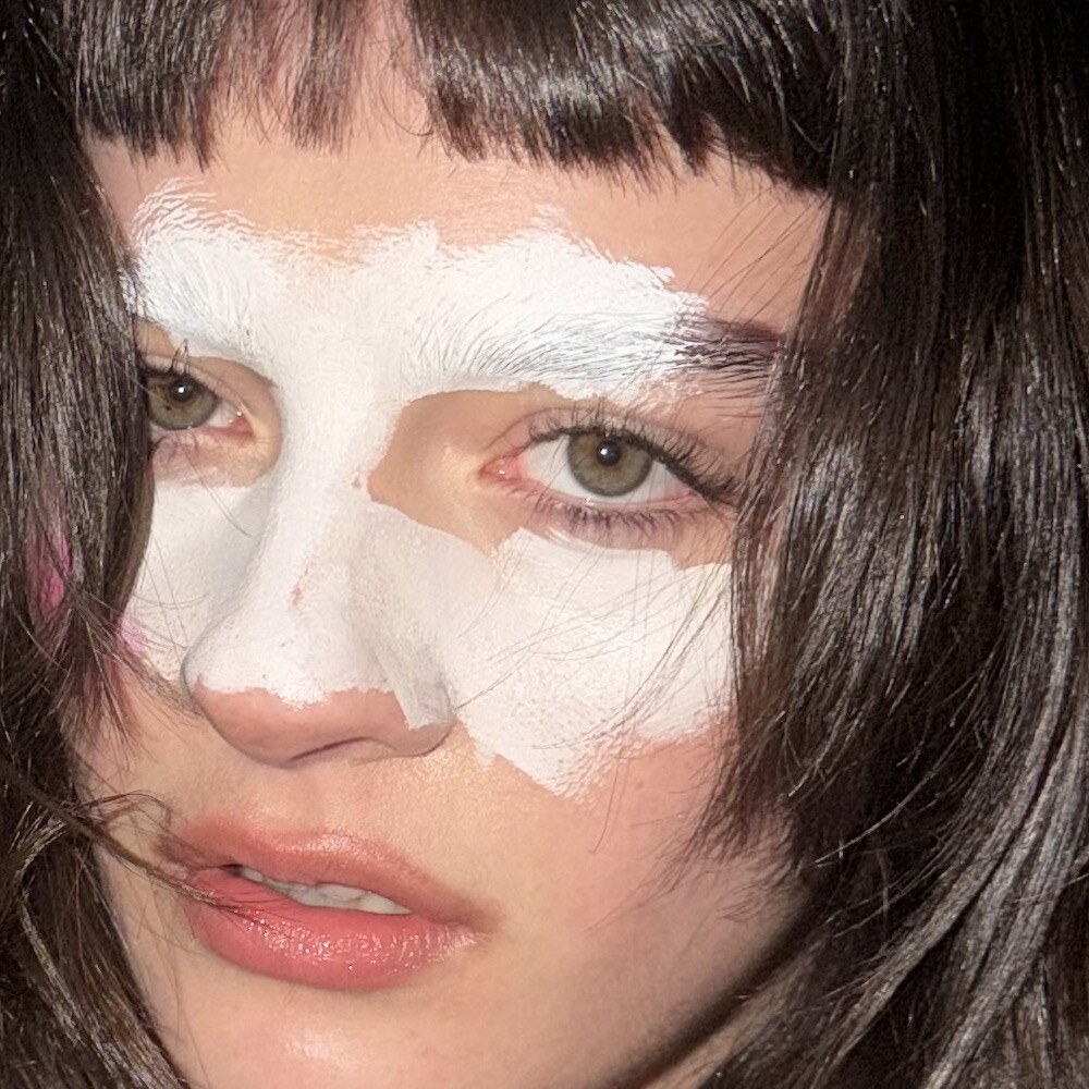 Gala dragot lanceert nieuwe single "don't discard what is left of me..."