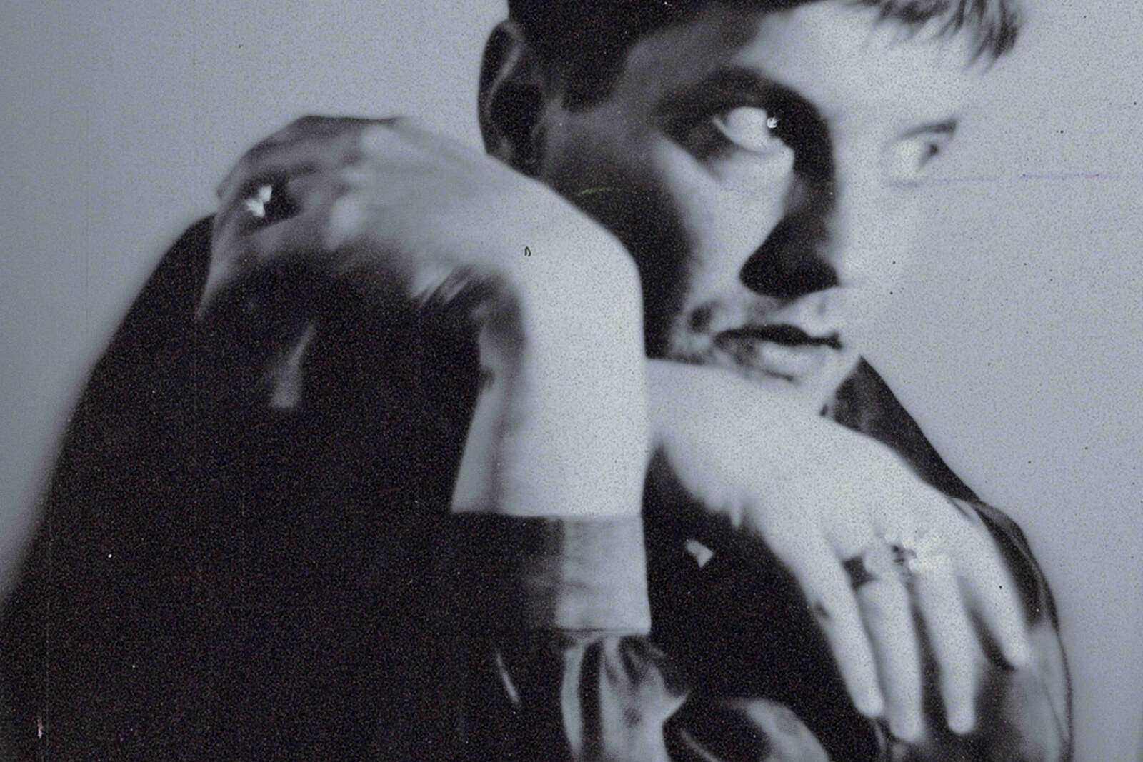 'That Tough Tender' is the debut album of Mobilhome, an initiative of Brussels based pianist and composer Camille-Alban Spreng