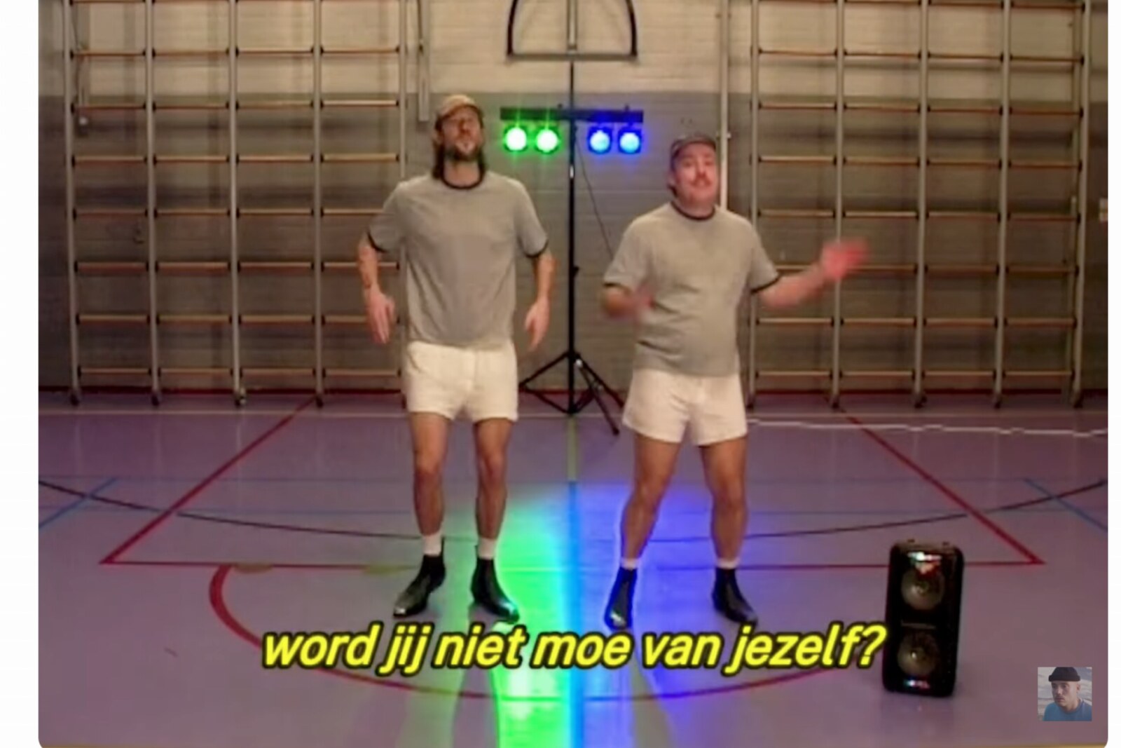 'Moe Van Jezelf', het duet van Mathieu Terryn met de 'eigenzinnige charmant ontspoorde' nonchelange