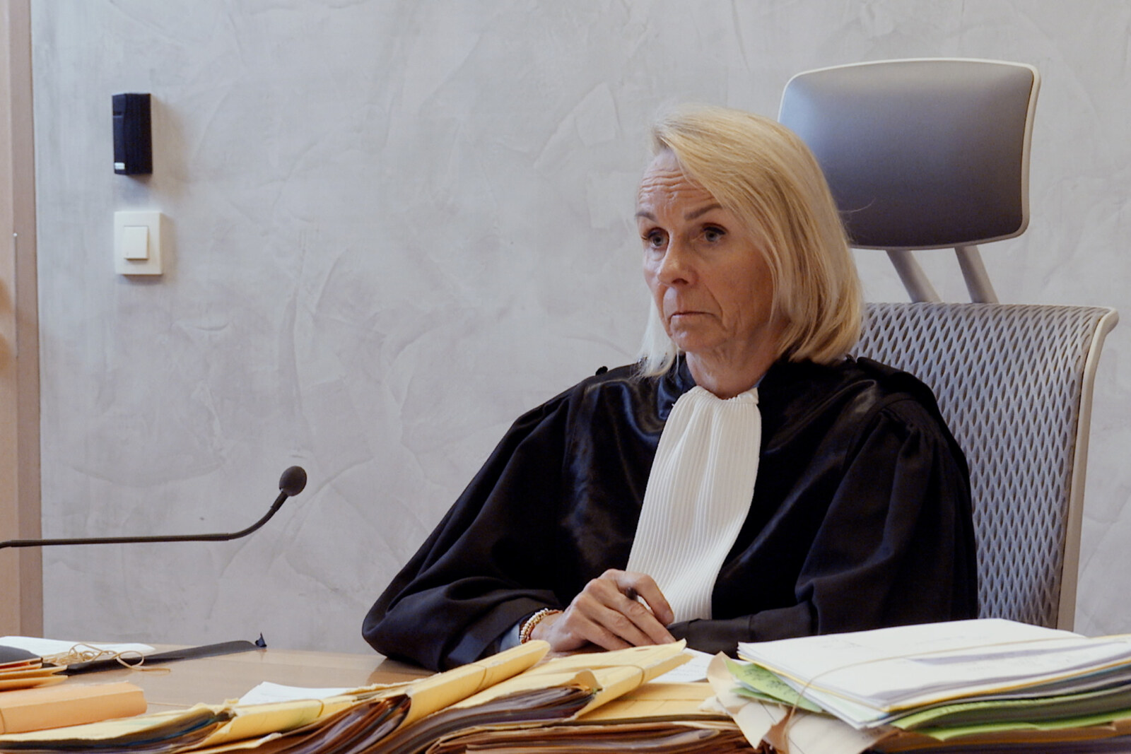 Vrouw die vriendin van ex-partner aanviel staat terecht in derde aflevering van De Rechtbank