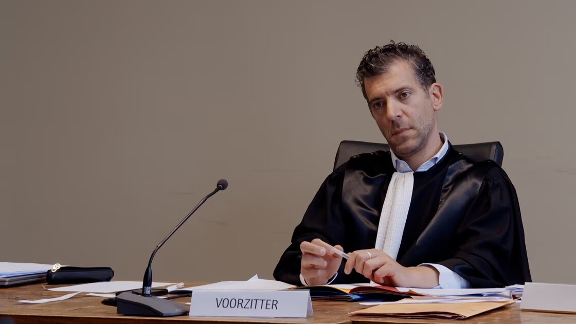 Man met 52 veroordelingen verschijnt nóg maar eens voor de rechter: “Wij hebben elkaar al eens gezien”