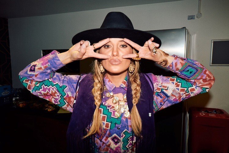 Lainey Wilson's "Keepin' Country Cool" Hits Netflix Globally On April 22, 2026