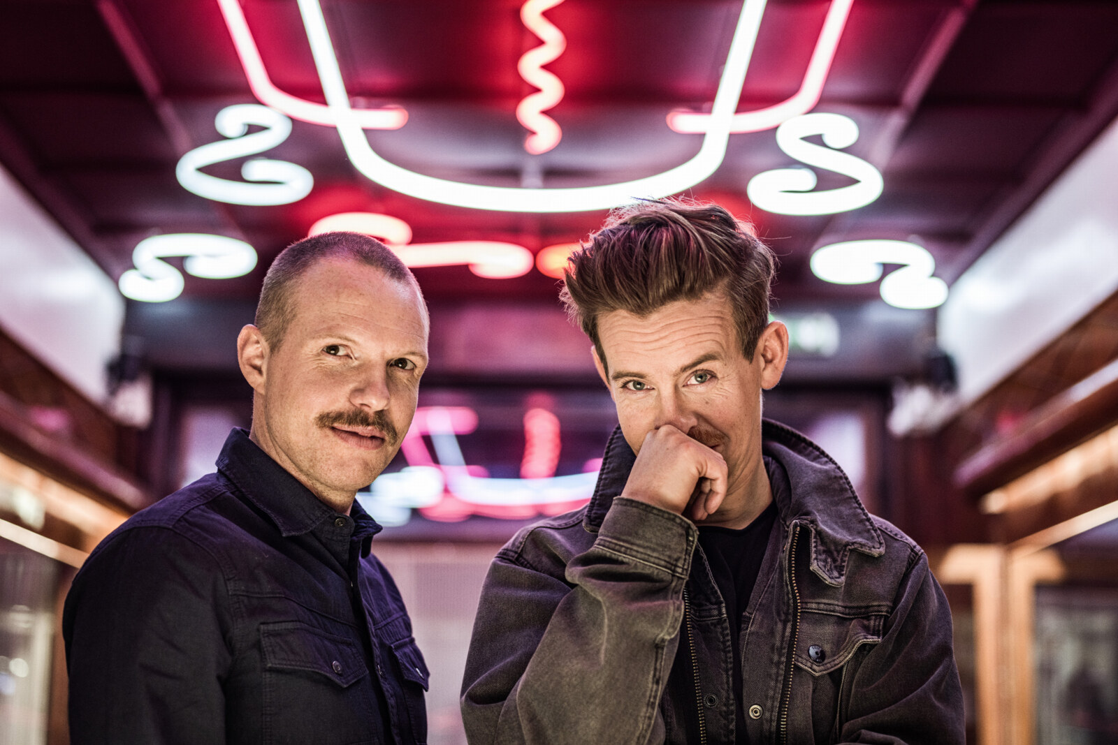 Cleymans & Van Geel lanceren nieuwe plaat Groeten uit Bordeaux en starten theatertour!