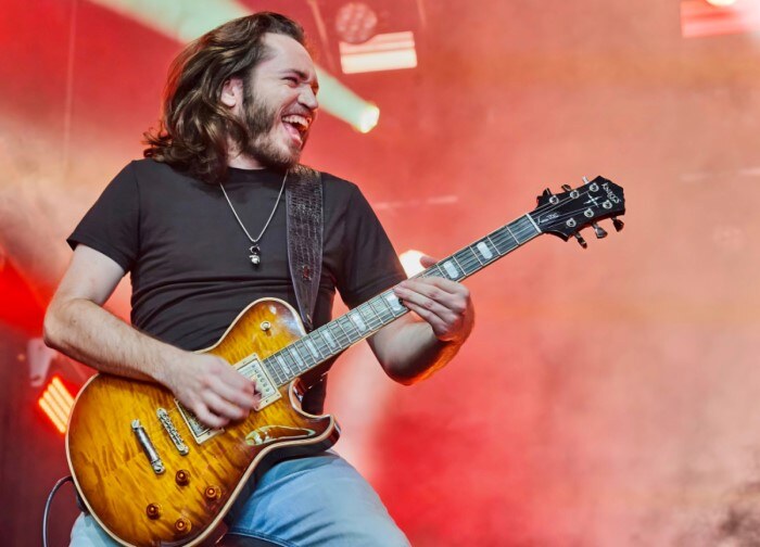 Eric Steckel: The "Bluesmetal" virtuoso returns with new Single "Back To Life"! New album "Sandstorm"