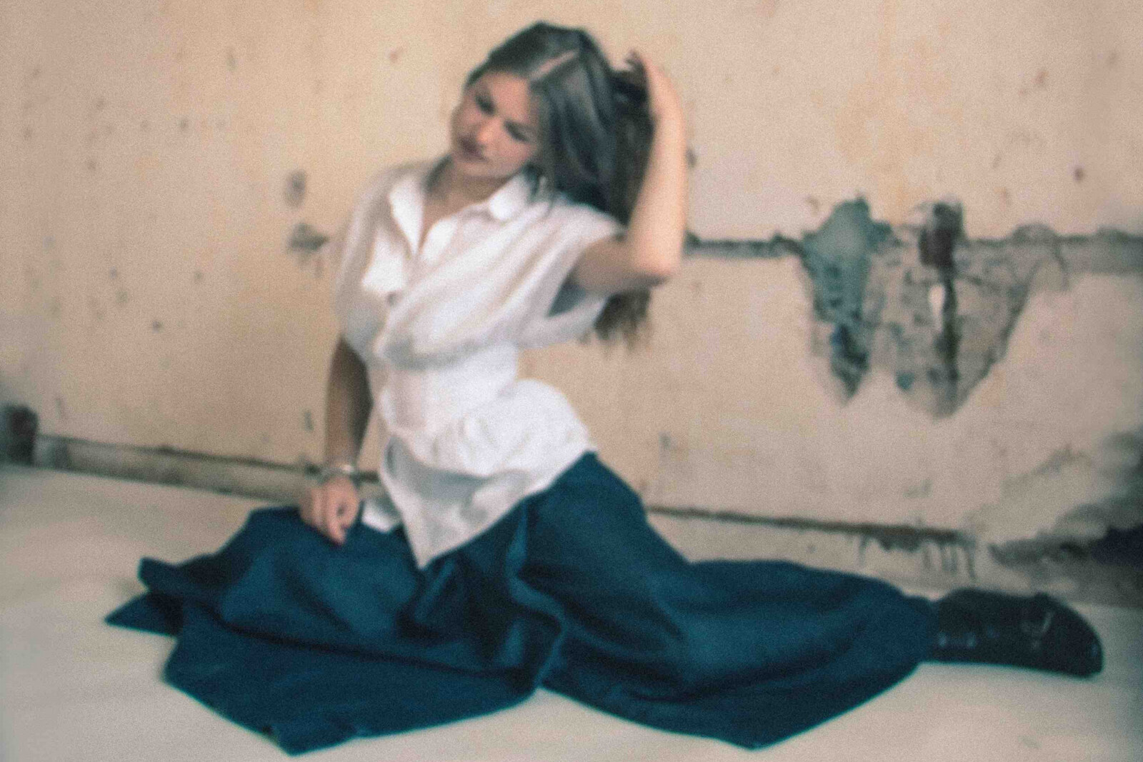 uma shanti dew - debuutsingle 'dichter' out now