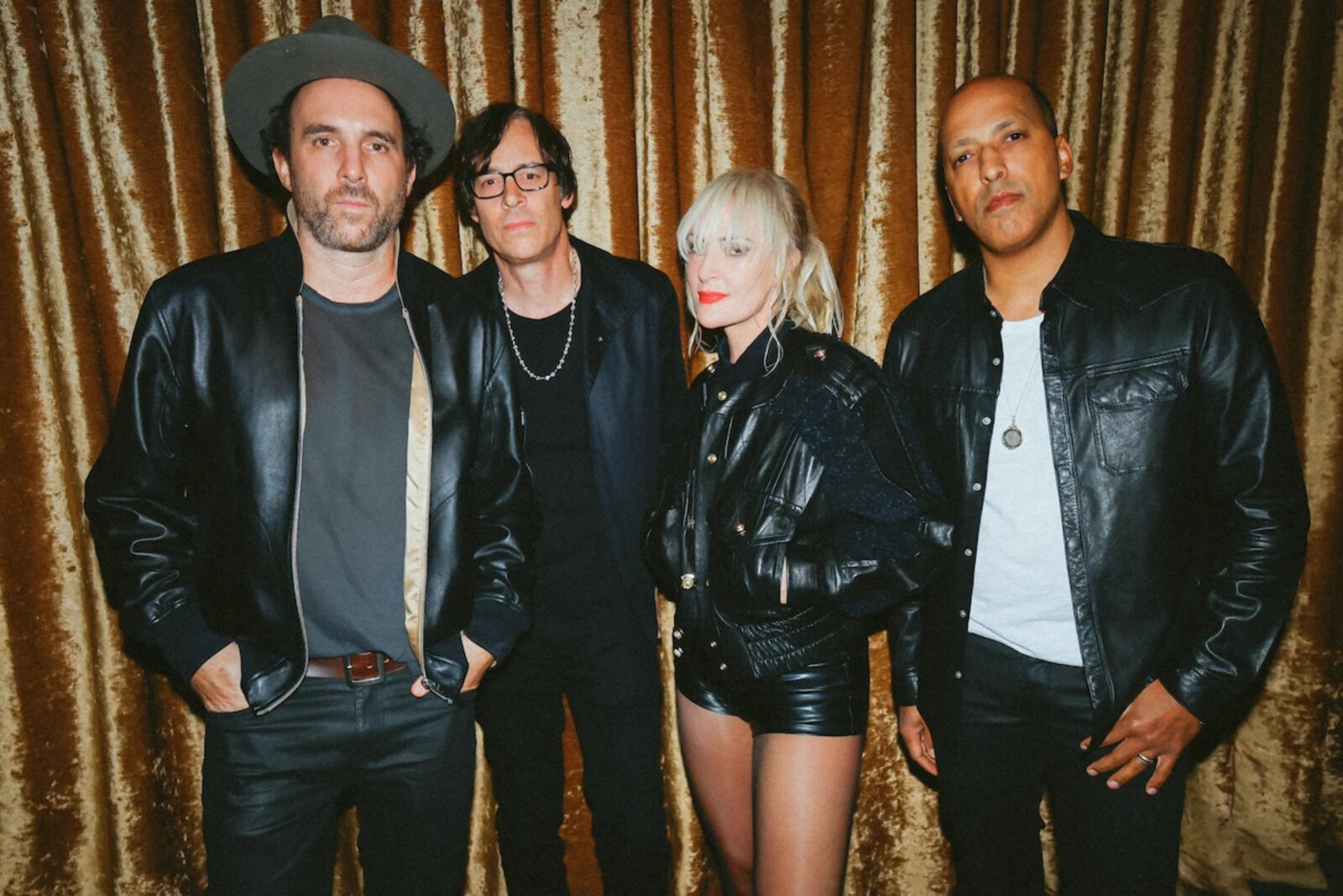 Metric, Broken Social Scene en Stars speelt op woensdag 16 september 2026 in De Roma