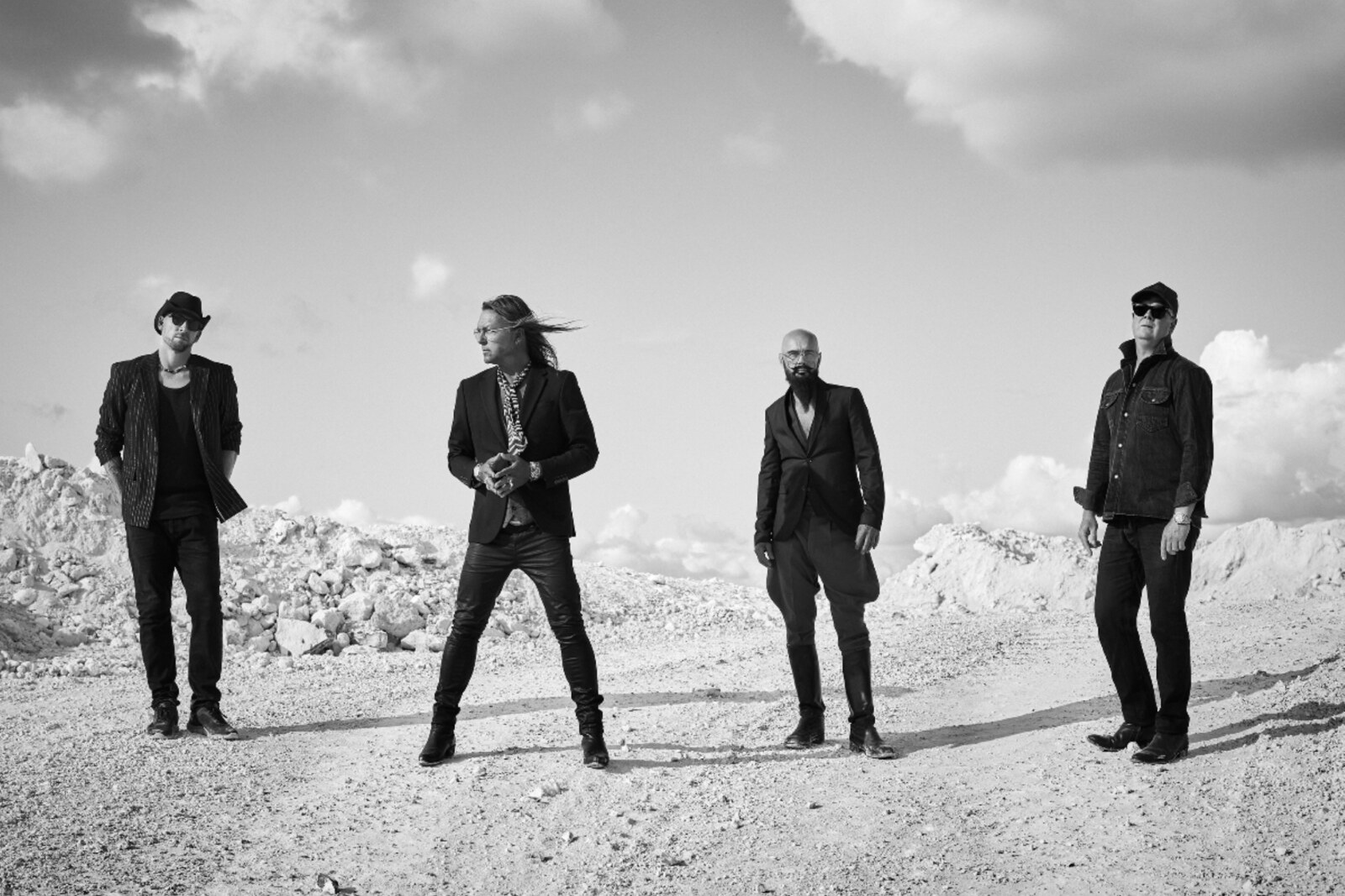 Electric Guitars deliver "The Messenger"