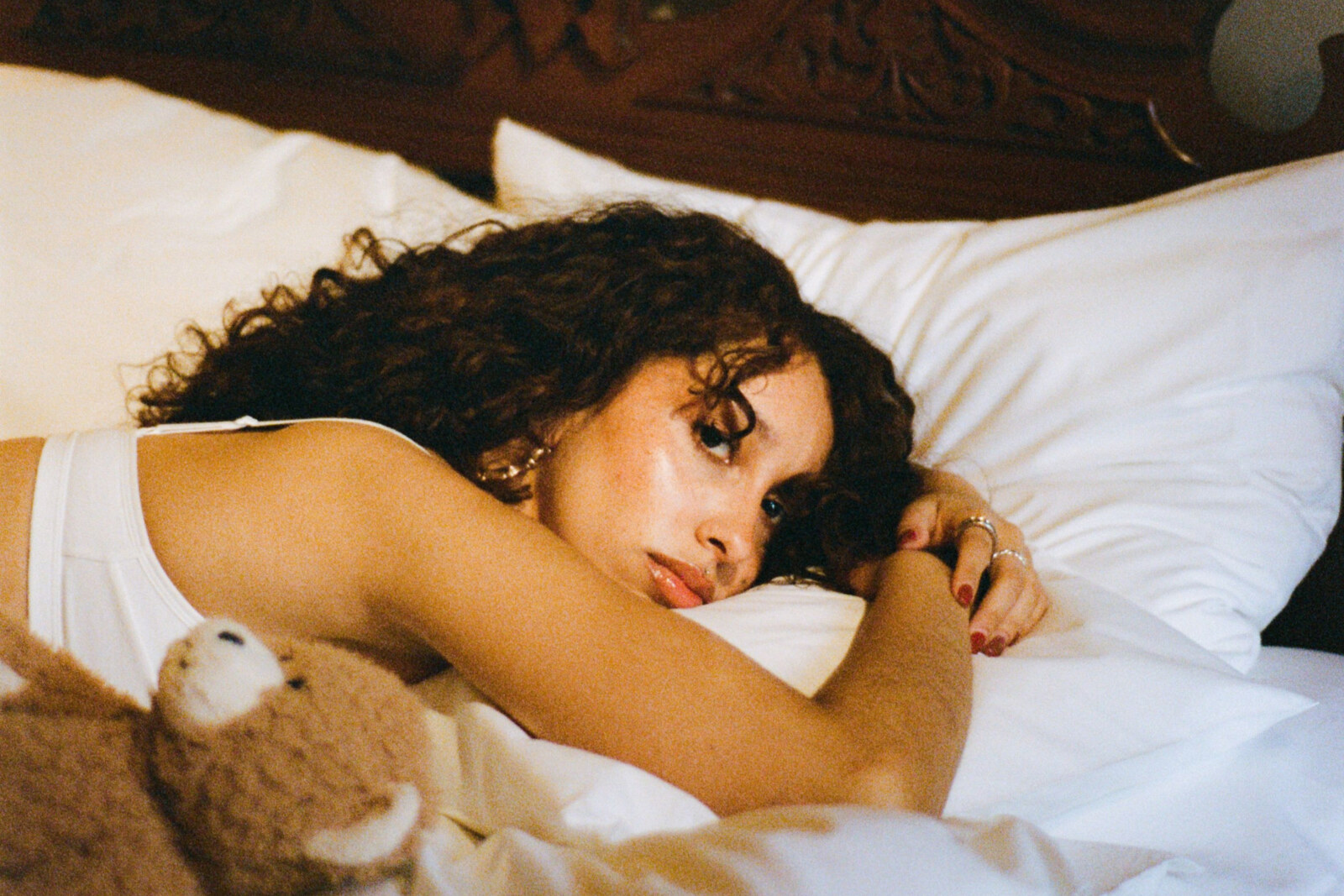Rising UK soul-R&B songstress Geo Baddoo for Frontview Magazine - Gospel-tinged new single out this Friday