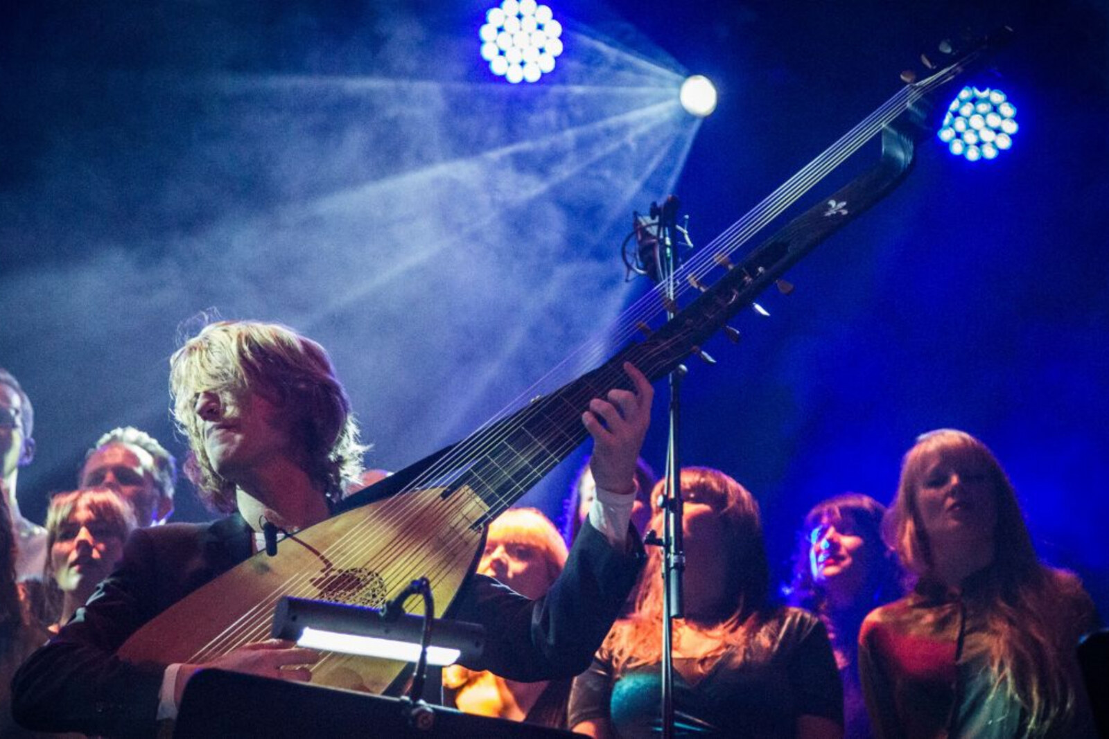 Première 'Uw Vlees en Bloed' met Jeroen Olyslaegers, An Pierlé, Jef Neve en B.O.X: een hedendaagse passie