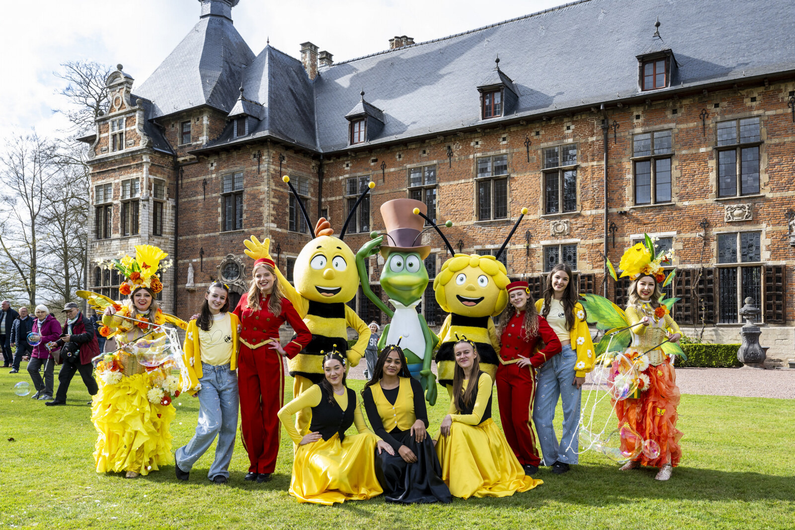 Maya de Bij keert terug naar Floralia Brussels met een betoverende familiebeleving