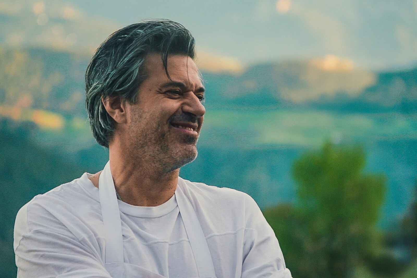 Échte pasta, pizza en een goed gesprek: Sergio Herman duikt met 8 bekende koppen in de originele Italiaanse keuken