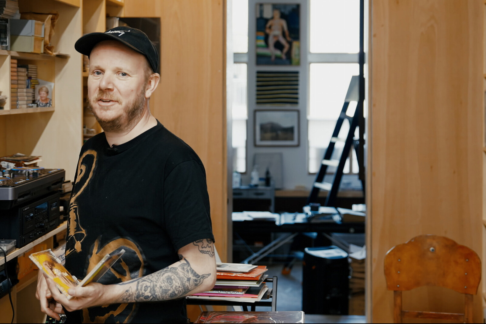 VRT Canvas brengt documentaire 'Dennis Tyfus - Eindelijk op canvas'
