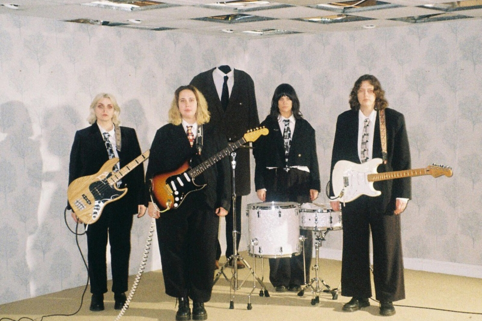 Grandmas House share new single "DOG" out now on Brace Yourself Records