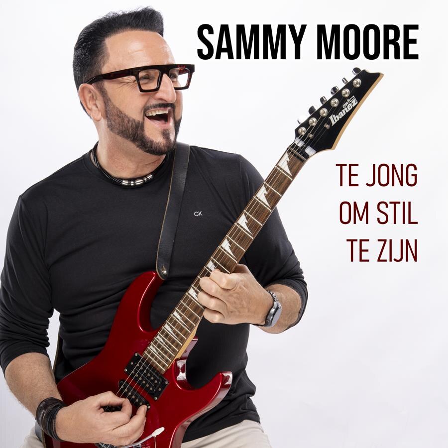 Sammy Moore weigert de volumeknop van het leven te temperen in 'Te Jong Om Stil Te Zijn'