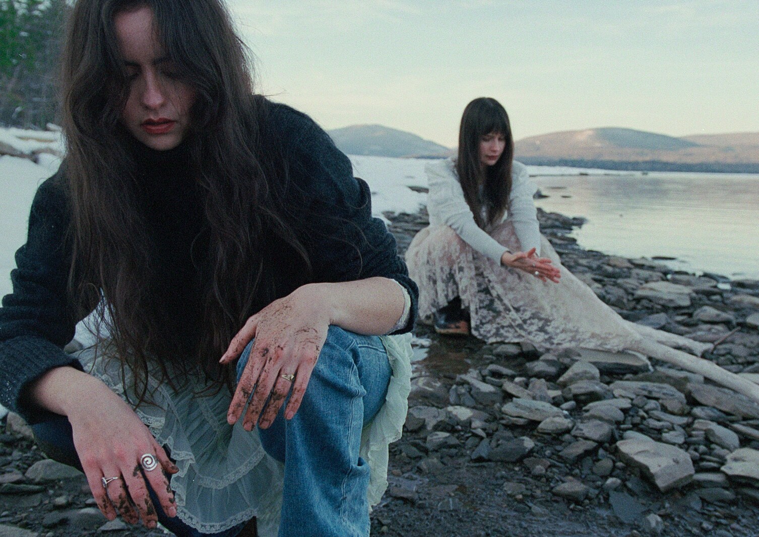 Folk sister duo Sarah Julia release new single "Whatever It Takes (Break Your Heart)"