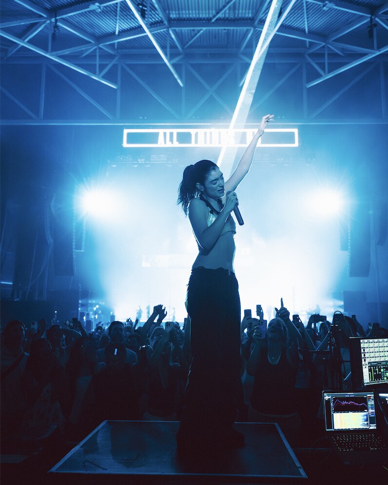 Lorde at All Things Go Toronto: "This is, without a doubt, the coolest festival in North America." Festival recap, photos.
