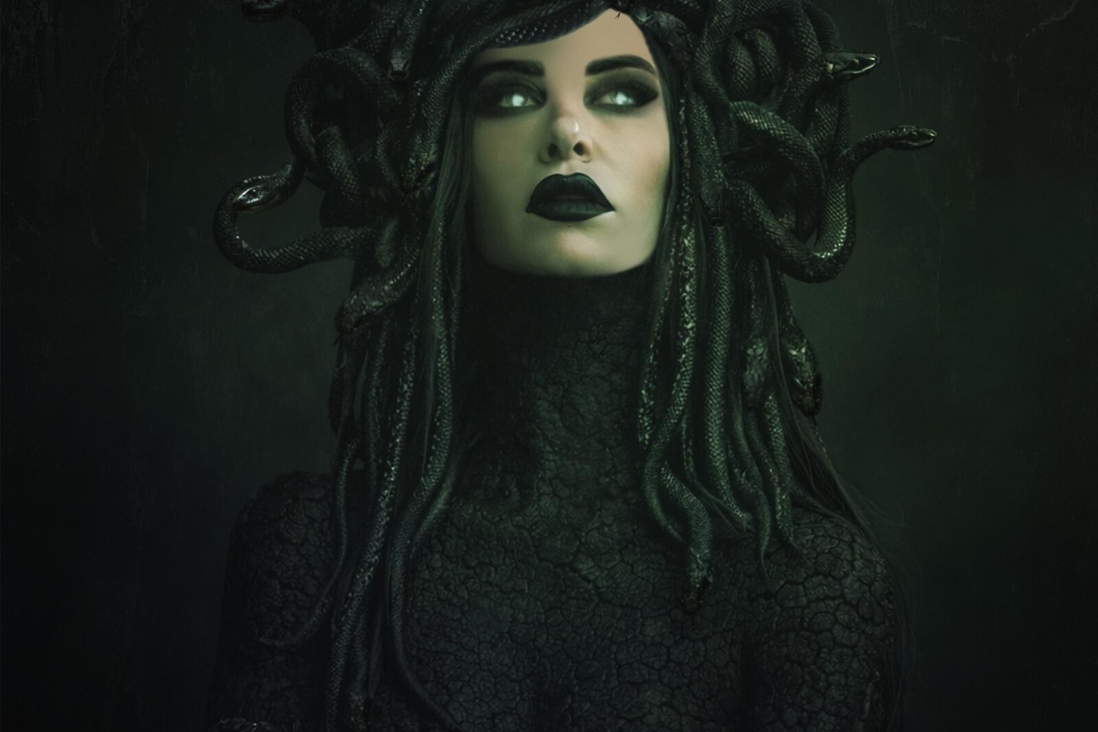Stitched Up Heart Release New Single + Album "MEDUSA" via Judge & Jury Records