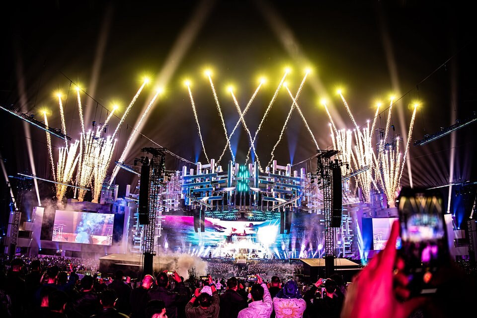 Soundstorm 2025 sets featuring Armin van Buuren, Alok, Steve Aoki, Omar Basaad, Elfuego & more now available on Apple Music